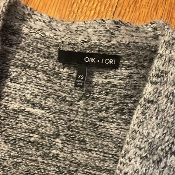Oat and Fort cozy Cardigan - Picture 2 of 3